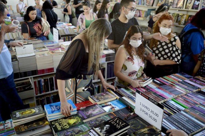 Mostra fica aberta até 26 de junho
