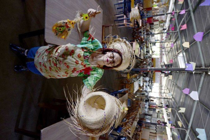  22/06/2022 Crédito: Marcelo Ferreira/CB/D.A Press. Brasil. Brasilia - DF -  Locais para se dançar forró e curtir festa junina. Evento da Quituart no Lago Norte, Maria de Fátima Araújo, diretora administrativa da Quituart.