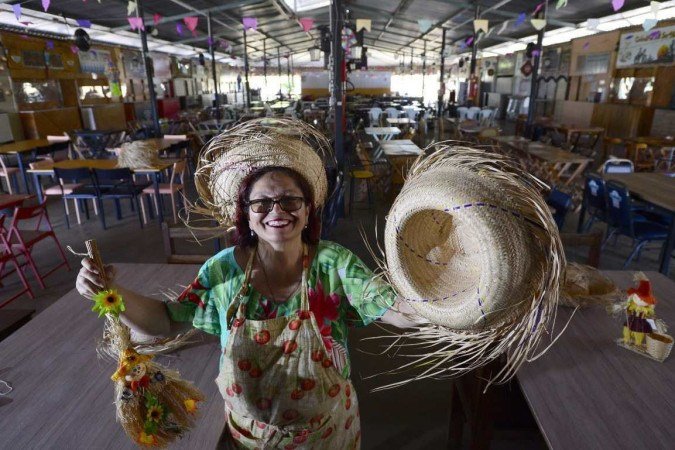  22/06/2022 Crédito: Marcelo Ferreira/CB/D.A Press. Brasil. Brasilia - DF -  Locais para se dançar forró e curtir festa junina. Evento da Quituart no Lago Norte, Maria de Fátima Araújo, diretora administrativa da Quituart.