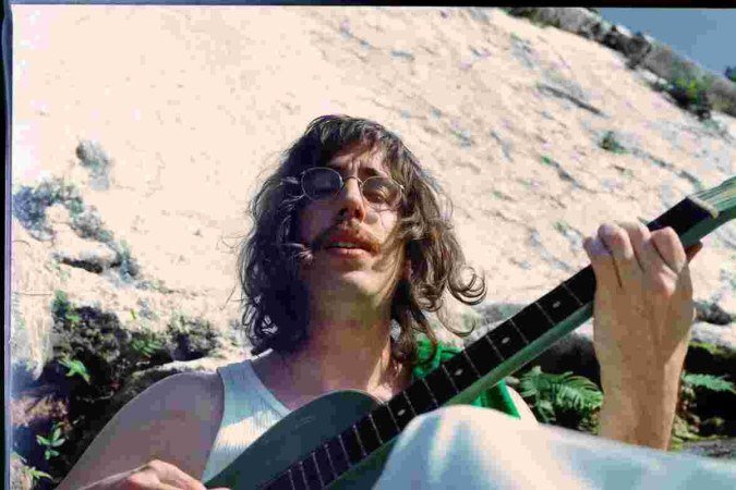 Tim Bernardes transita do externo ao íntimo no novo disco -  (crédito:  Marco Lafer/Divulgação)