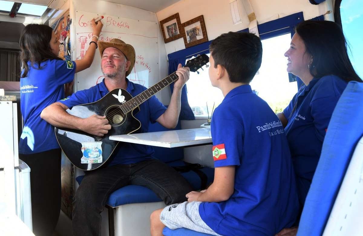 Em Brasília, gostaram da calmaria e organização. Conhecer pessoas que fizeram parte da construção  da capital foi uma das maiores satisfações. 
