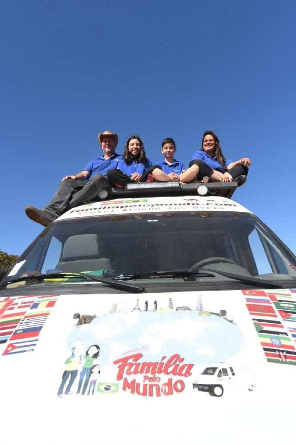  24/06/2022. Crédito: Ed Alves/CB/D.A Press. Brasil. Brasília - DF. Revista. Familia pelo Mundo. 