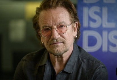 Bono disse que sua relação com seu pai era 'complicada' -  (crédito: BBC)