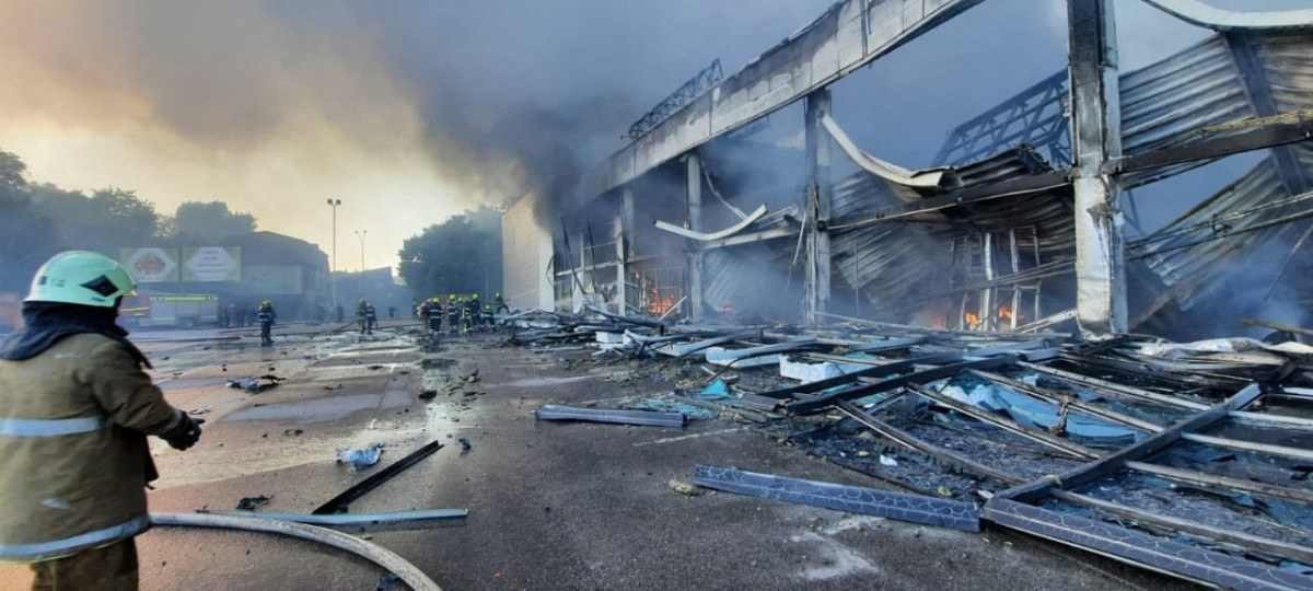 Ataque contra shopping na Ucrânia deixou 10 mortos e mais de 40 feridos