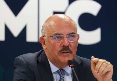 Milton Ribeiro foi preso em uma investigação que apura o envolvimento dele nos crimes de corrupção passiva, prevaricação, advocacia administrativa e tráfico de influência - (crédito: Valter Campanato / Agência Brasil) Milton Ribeiro foi preso em uma investigação que apura o envolvimento dele nos crimes de corrupção passiva, prevaricação, advocacia administrativa e tráfico de influência - (crédito: Valter Campanato / Agência Brasil)