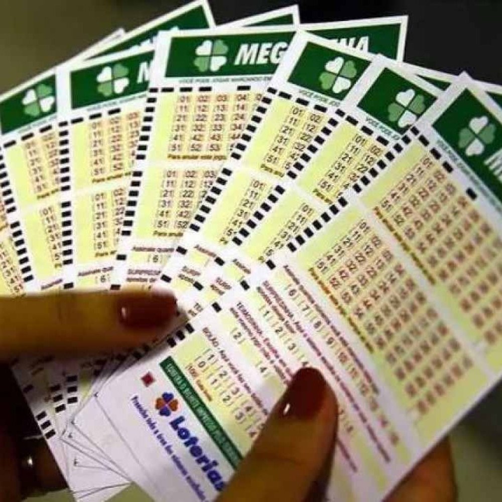 Mega-Sena acumula e prêmio sobe para R$ 10 milhões; veja dezenas sorteadas  - NSC Total