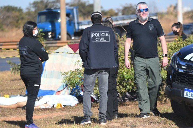  28/06/2022. Crédito: Ed Alves/CB/D.A Press. Brasil. Brasília - DF. Cidades. Mulher é assassinada e corpo abandonado às margens da Estrutural. 