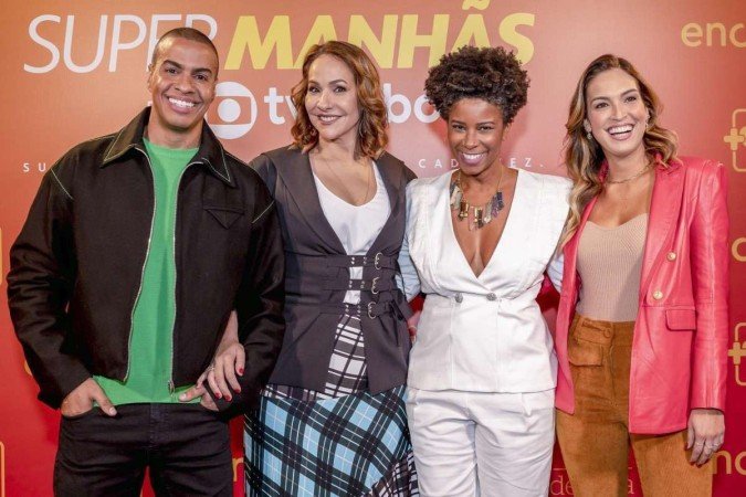 Thiago Oliveira, Maria Beltrão, Rita Batista e Talitha Morete: renovação no time do É de casa - (crédito: Kelly Fuzaro/ TV Globo) Thiago Oliveira, Maria Beltrão, Rita Batista e Talitha Morete: renovação no time do É de casa - (crédito: Kelly Fuzaro/ TV Globo)
