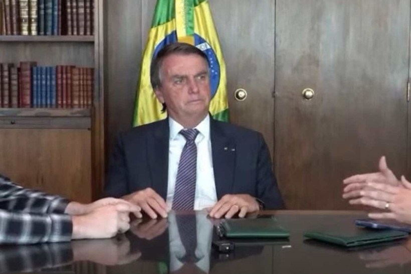 Bolsonaro ameaçou transferir médico militar por não receitar cloroquina