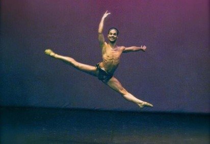 A Academia Lúcia Toller costuma realizar dois espetáculos por ano, um a cada semestre -  (crédito: Divulgação/Academia Lúcia Toller)