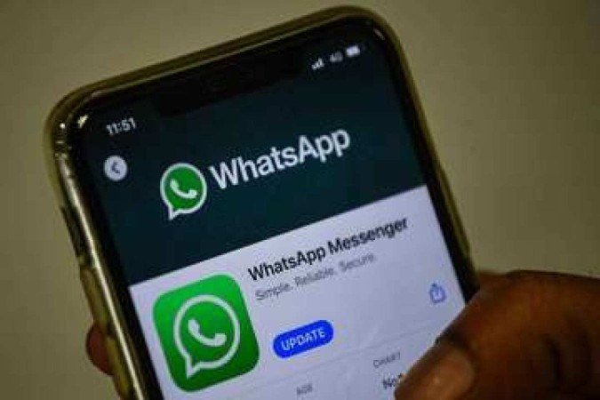 Tecnologia pode facilitar os 165 milhões de usuários brasileiros do Whatsapp a receberem alertas da defesa civil
- (crédito: foto: AFP / Indranil MUKHERJEE) Tecnologia pode facilitar os 165 milhões de usuários brasileiros do Whatsapp a receberem alertas da defesa civil
- (crédito: foto: AFP / Indranil MUKHERJEE)