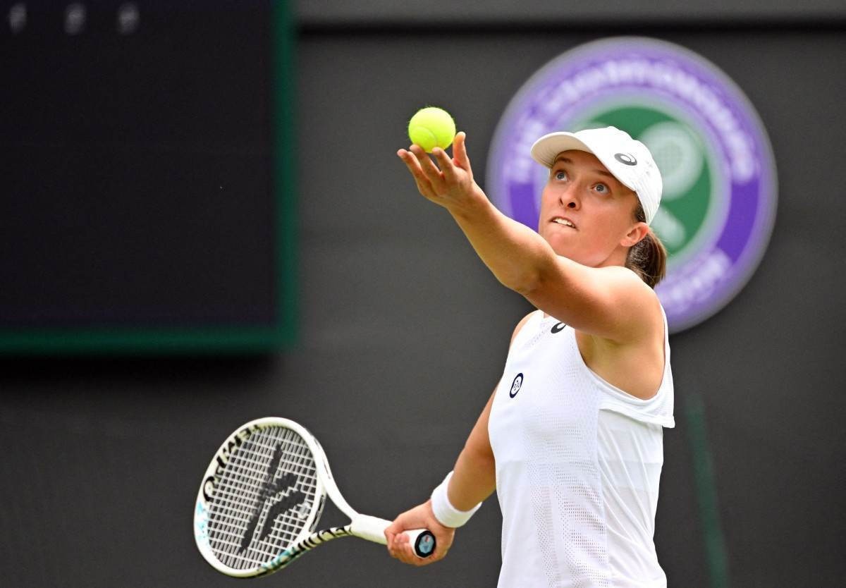 Swiatek bate holandesa em Wimbledon; Badosa vence e Pliskova cai