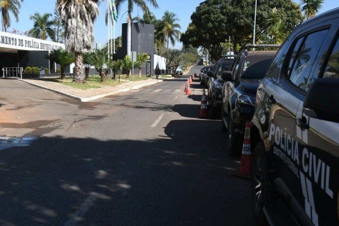  30/06/2022. Crédito: Ed Alves/CB/D.A Press. Brasil. Brasília - DF. Cidades. Fachada do DPE. Departamento Especializado de Policia. 