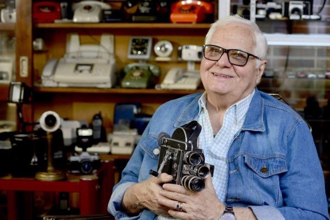 Apesar dos altos valores que os objetos podem ter, Álvaro afirma que nem a pela sua cabeça se desfazer de algum deles. - (crédito: Marcelo Ferreira/CB/D.A Press) Apesar dos altos valores que os objetos podem ter, Álvaro afirma que nem a pela sua cabeça se desfazer de algum deles. - (crédito: Marcelo Ferreira/CB/D.A Press)