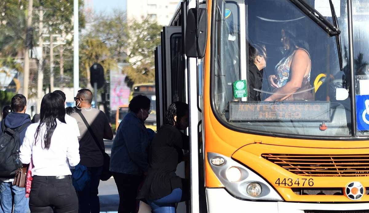 Prefeitos de grandes cidades se reúnem no Rio e pedem criação de um 'SUS dos transportes'