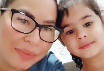 Maria Fernanda ao lado da filha Helena -  (crédito: Arquivo Pessoal)