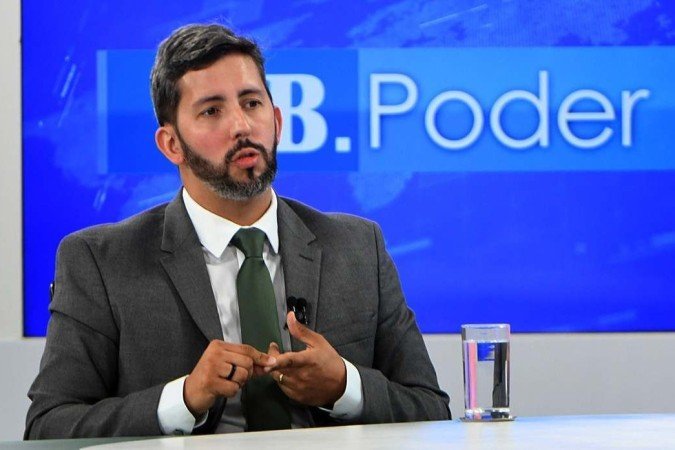 Leandro Grass (PV-PT-PCdoB) &eacute; o candidato de Lula (PT) no DF