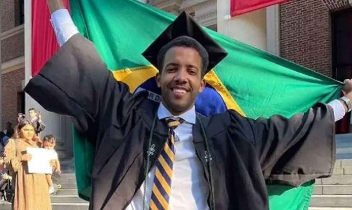 De Minas para os EUA: mineiro é o 1º brasileiro negro formado em Harvard