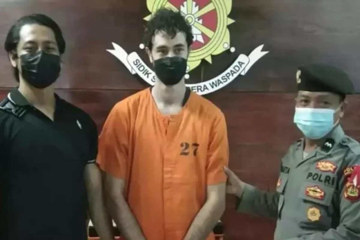 Brasileiro é preso na Indonésia com 2,8 gramas de maconha