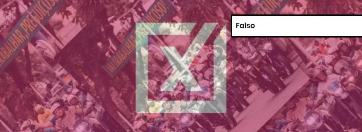 É montagem foto que mostra Bolsonaro passando de moto sob uma faixa 