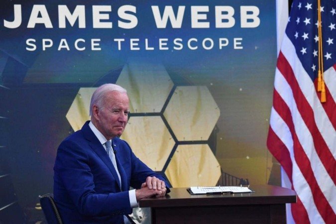 O presidente dos Estados Unidos Joe Biden revelou a captação ao lado do da Nasa, Bill Nelson, em um evento na Casa Branca - (crédito: Nicholas Kamm / AFP) O presidente dos Estados Unidos Joe Biden revelou a captação ao lado do da Nasa, Bill Nelson, em um evento na Casa Branca - (crédito: Nicholas Kamm / AFP)