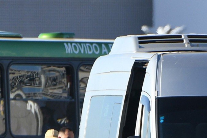  12/07/2022. Crédito: Ed Alves/CB/D.A Press. Brasil. Brasília - DF. Cidades. Transporte Pirata - Rodoviaria do Plano Piloto. 