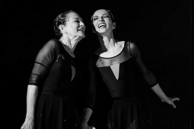 Delizete Gonçalves começou a fazer balé aos 70 anos, com a sua Cláudia Bengtson -  (crédito: Arquivo pessoal)