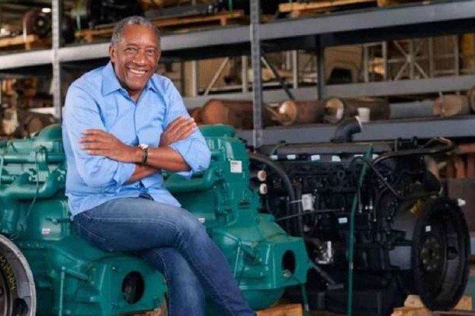 Geraldo Rufino hoje é dono da JR Diesel, que fica em Osasco, na grande São Paulo - (crédito: Bruno Donha Fernandes/Divulgação) Geraldo Rufino hoje é dono da JR Diesel, que fica em Osasco, na grande São Paulo - (crédito: Bruno Donha Fernandes/Divulgação)