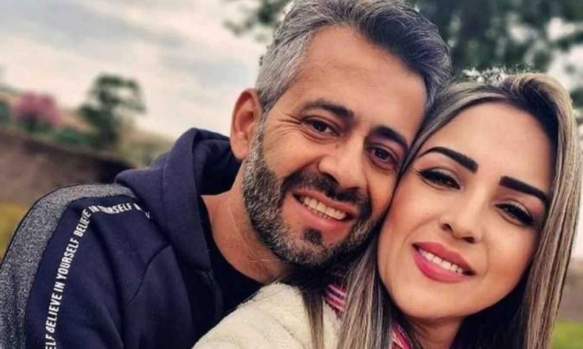 Dois anos após sequestrar esposa, homem mata a mulher na frente do filho