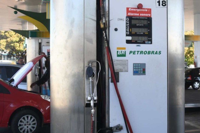  14/07/2022. Crédito: Ed Alves/CB/D.A Press. Brasil. Brasília - DF. Cidades. GNV ainda não baixou os impostos. Posto na Candangolandia. 