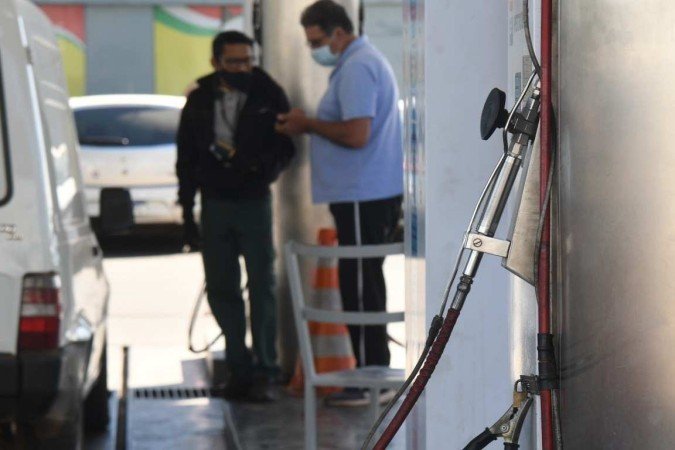  14/07/2022. Crédito: Ed Alves/CB/D.A Press. Brasil. Brasília - DF. Cidades. GNV ainda não baixou os impostos. Posto na Candangolandia. 