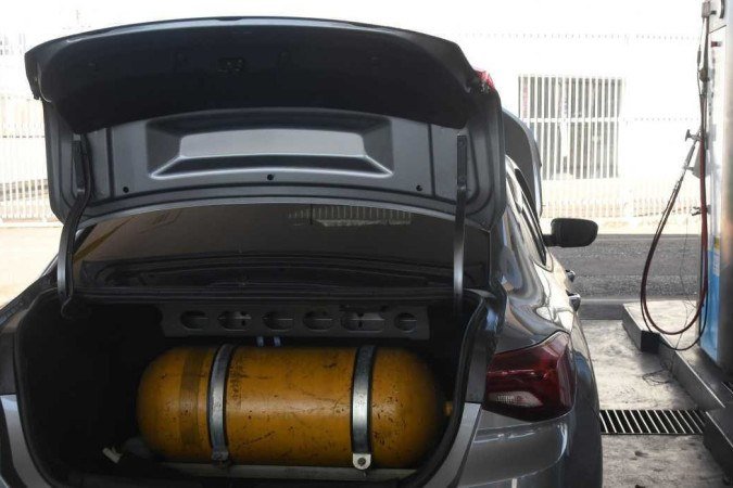  14/07/2022. Crédito: Ed Alves/CB/D.A Press. Brasil. Brasília - DF. Cidades. GNV ainda não baixou os impostos. Posto na Candangolandia. 