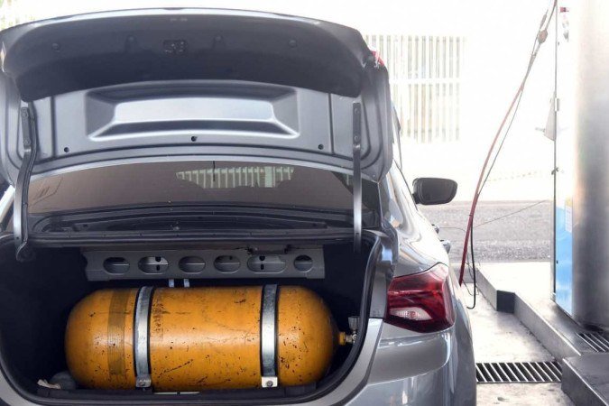  14/07/2022. Crédito: Ed Alves/CB/D.A Press. Brasil. Brasília - DF. Cidades. GNV ainda não baixou os impostos. Posto na Candangolandia. 