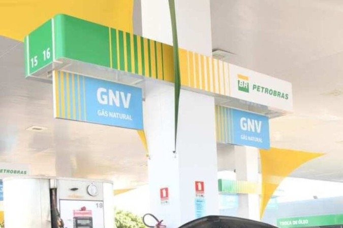  14/07/2022. Crédito: Ed Alves/CB/D.A Press. Brasil. Brasília - DF. Cidades. GNV ainda não baixou os impostos. Posto na Candangolandia. Na foto Severino Neto. 