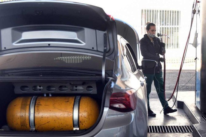  14/07/2022. Crédito: Ed Alves/CB/D.A Press. Brasil. Brasília - DF. Cidades. GNV ainda não baixou os impostos. Posto na Candangolandia. 