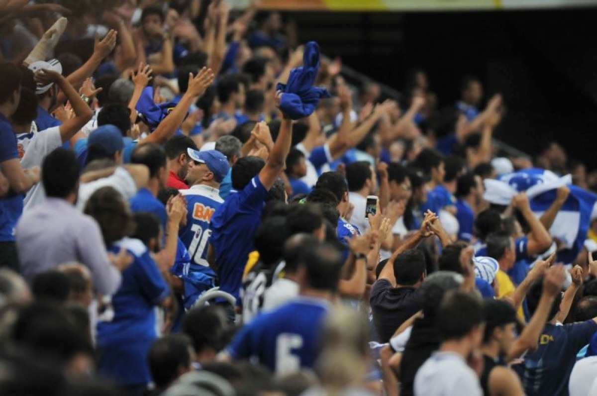 Flamengo venderá ingressos para jogo contra Coritiba até o fim do 1º tempo