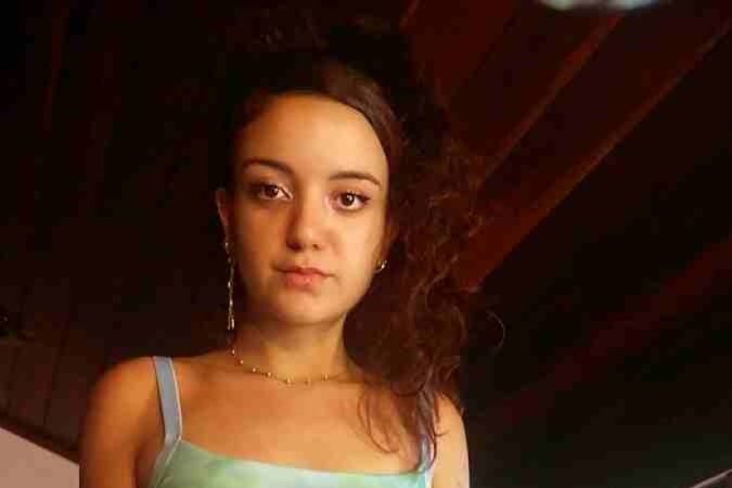 Lara e seu vestido inspirado no filme De Repente 30