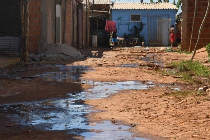  19/07/2022. Crédito: Ed Alves/CB/D.A Press. Brasil. Brasília - DF. Cidades. Aumento de casos de dengue no Distrito Federal.