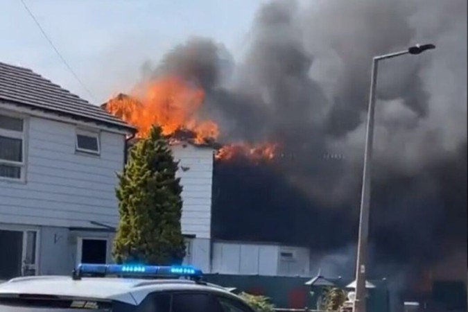 Em South Yorkshire, seis residências foram devastadas