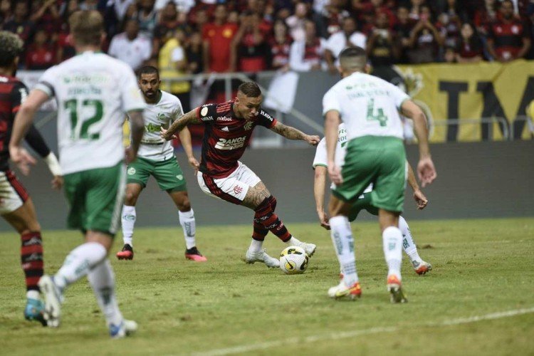  20/07/2022 Crédito: Minervino Junior/CB. Esportes. Flamengo vence  Juventude pelo Campeonato Brasileiro, no Estadio Mané Garrincha.