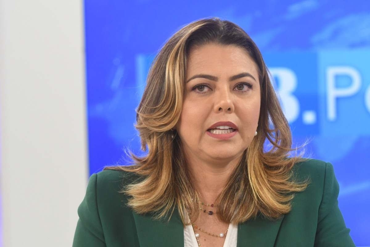 Senadora Leila Barros