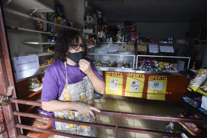  Tânia Maria colocou grades no comércio