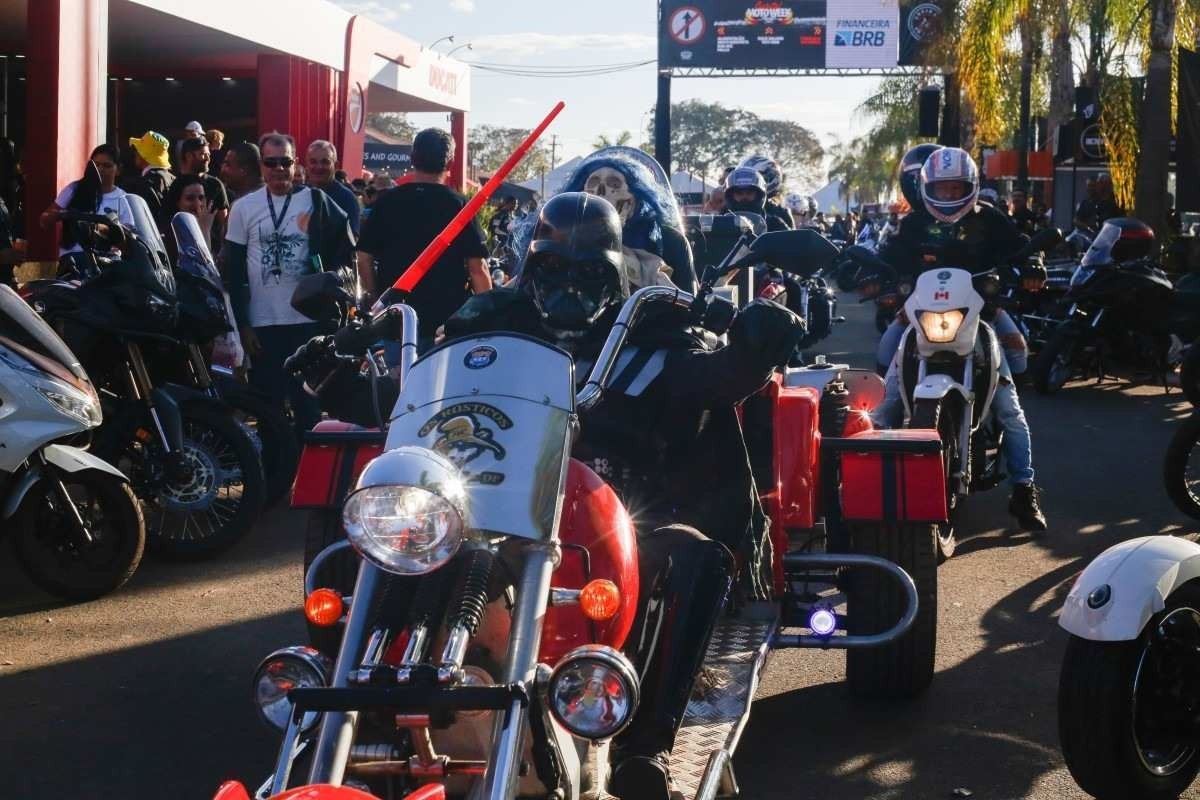  23/07/2022. Credito: Barbara Cabral/Esp.CB. Capital Moto Week reune Brasil inteiro na Granja do Torto. Brasilia DF.