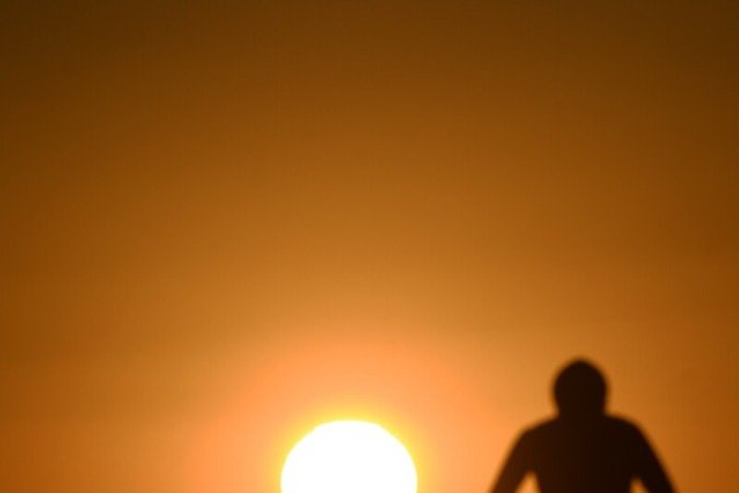  26/07/2022. Crédito: Minervino Junior/CB/D.A. Press. Brasil. Brasília - DF. Seca em Brasília. Pôr do Sol no Eixo Monumental.