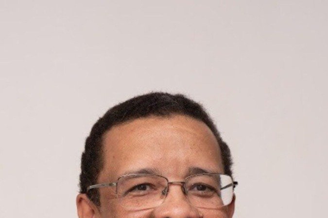 Robson Raimundo, do PSTU, tem chapa pura 