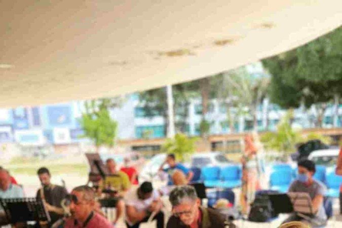 Roda musical com a participação dos alunos da Escola Brasileira de Choro Raphael Rabello 