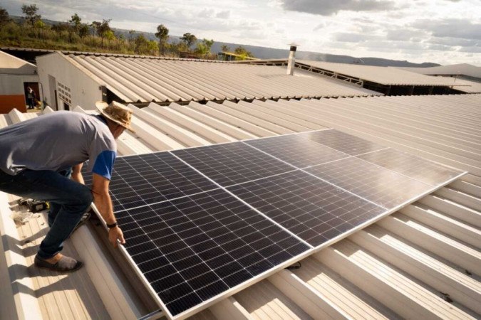 Capacidade instalada no país de energia solar fotovoltaica alcança Itaipu