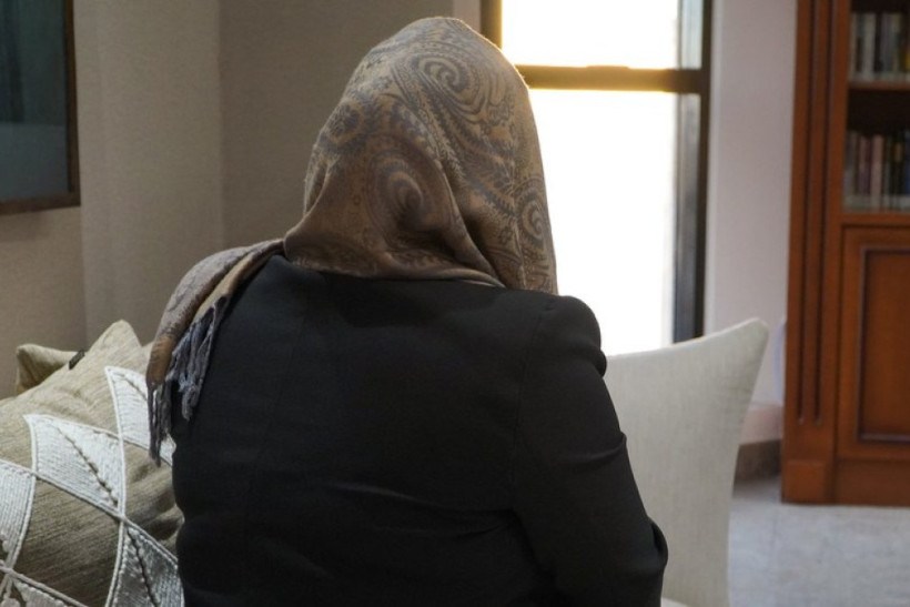 'Tinha uma vida completa e perdi tudo': o relato da juíza afegã que se refugiou do Talebã no Brasil