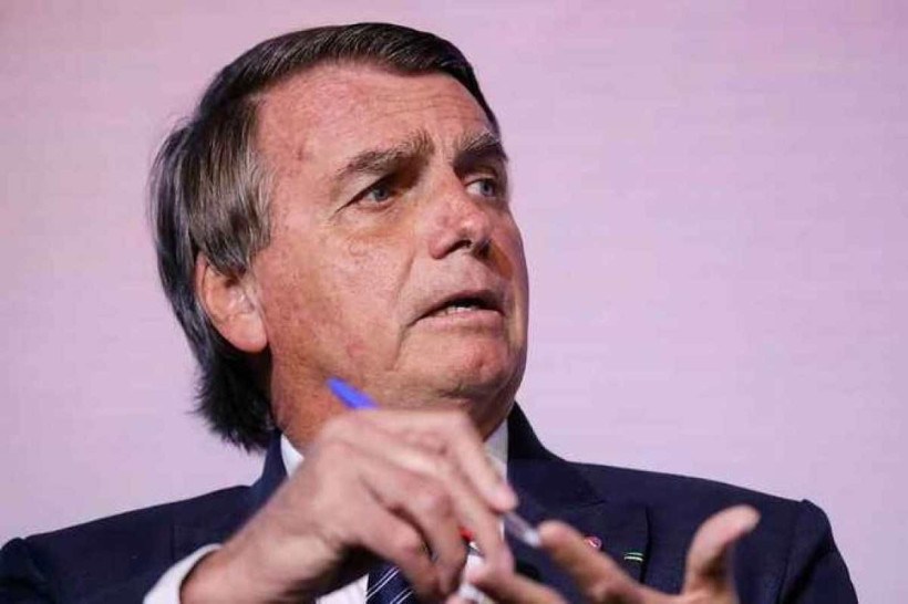 Governo Bolsonaro pagou auxílio emergencial a 135 mil mortos