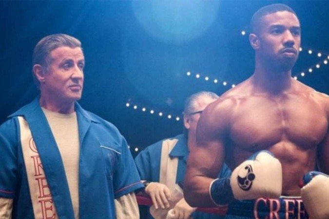 Sylvester Stallone como Rocky Balboa e Michael B. Jordan como Adonis Creed - (crédito: Reprodução/Twitter) Sylvester Stallone como Rocky Balboa e Michael B. Jordan como Adonis Creed - (crédito: Reprodução/Twitter)